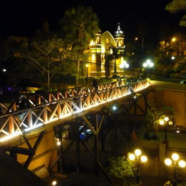 » Del viejo puente, del río y la alameda «… Lima, Perú