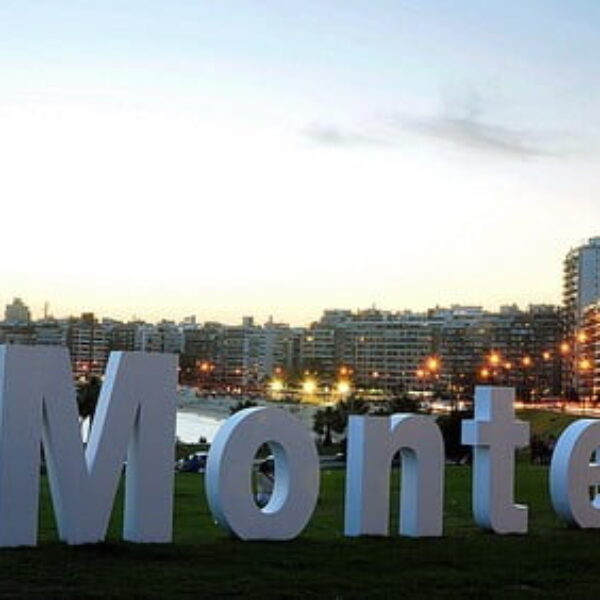 «La Ciudad de México es grande, muy grande, extremadamente grande… a pesar del Ingeniero» Montevideo